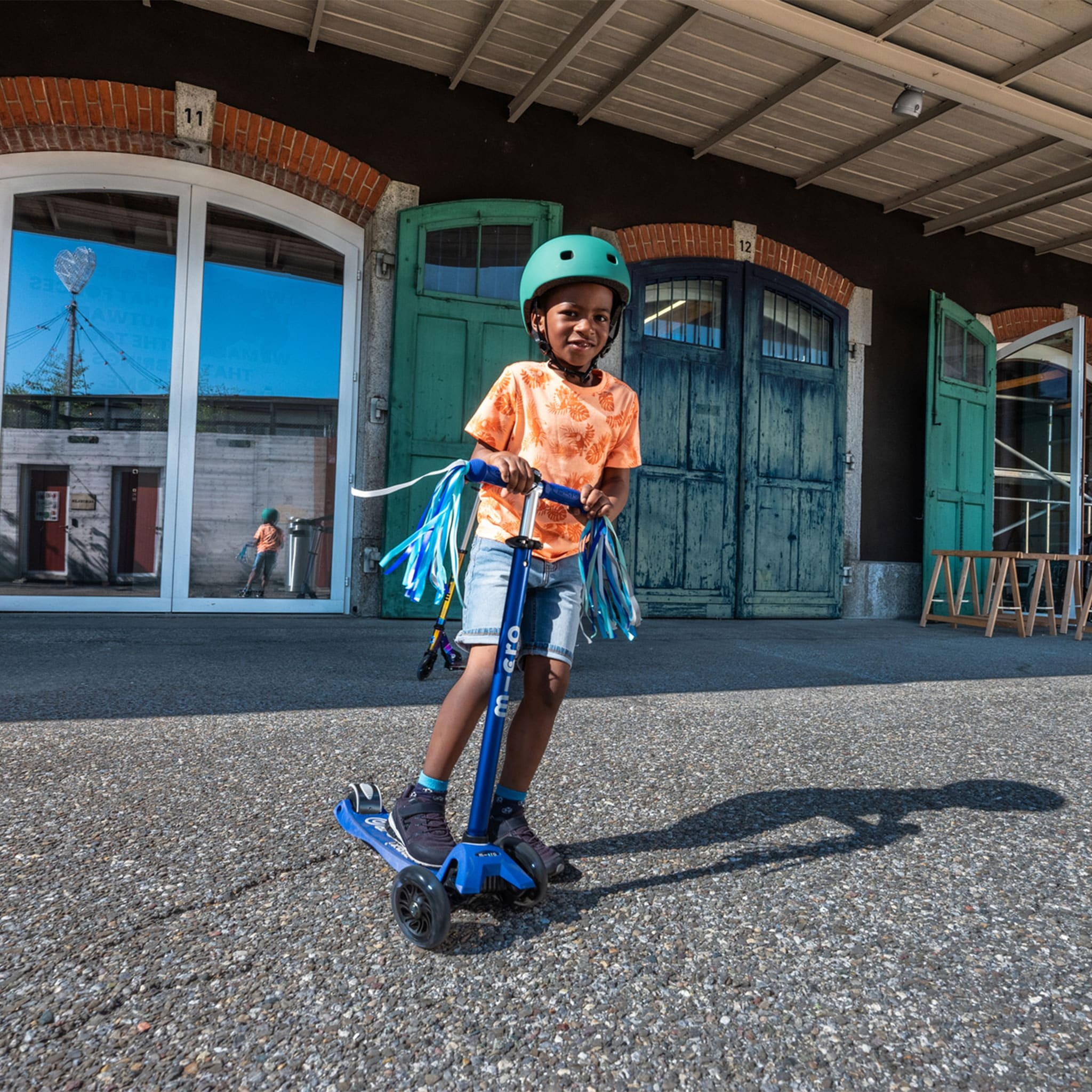 Kickboard Kickboard Scooter Micro Maxi Deluxe LED Blue