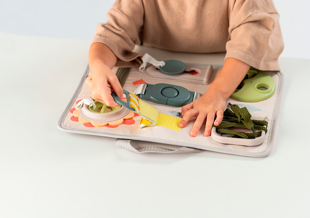 Taf Toys Snap 'n Learn Board