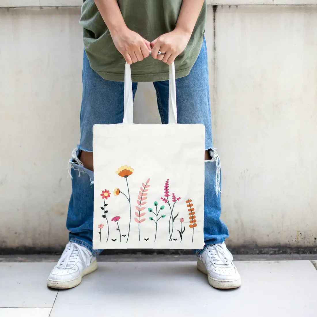 Embroidery Tote Bag Kit - Meadow Flowers