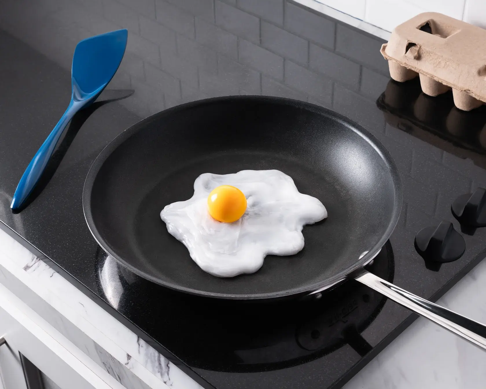 Crazy Aaron Crazy Aaron's Thinking Putty Eggcellent