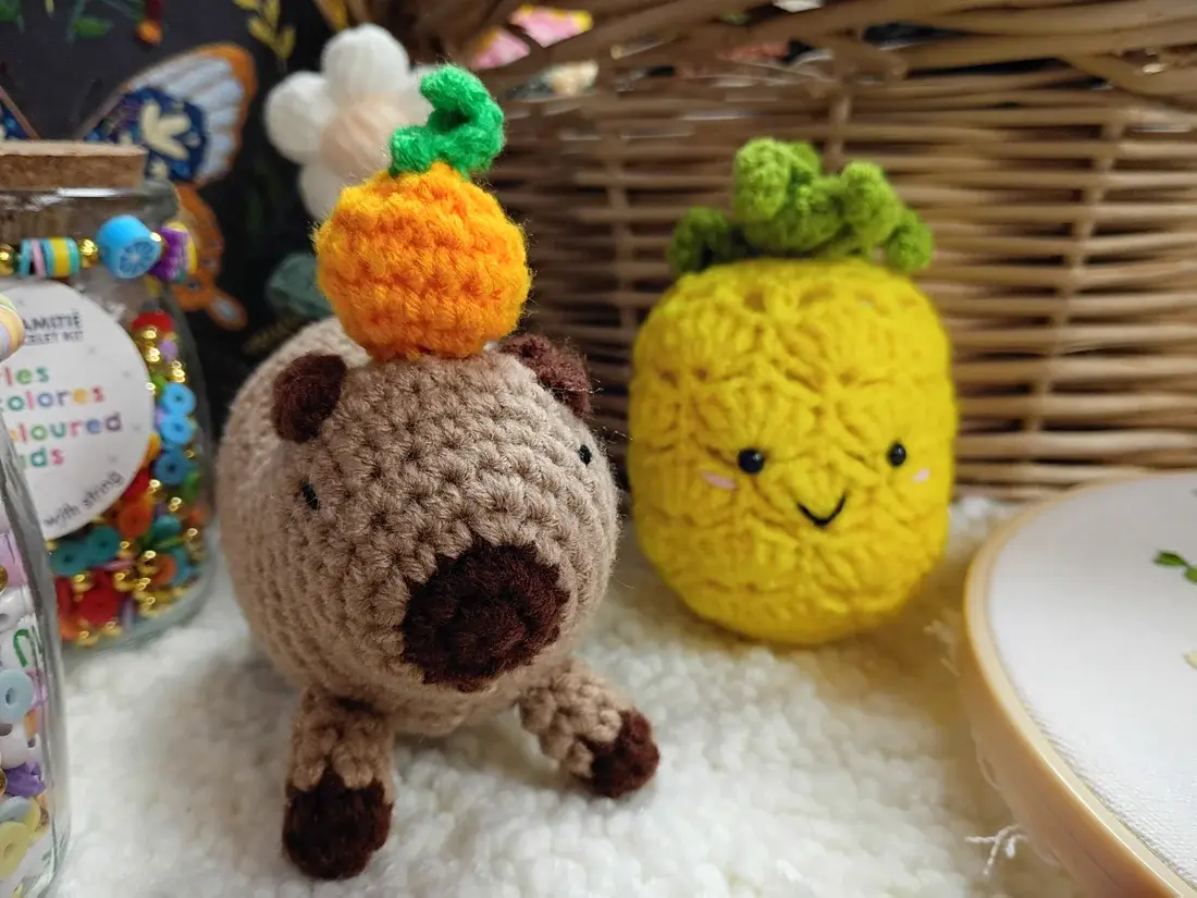 Amigurumi Crochet Kit - Chill Capybara