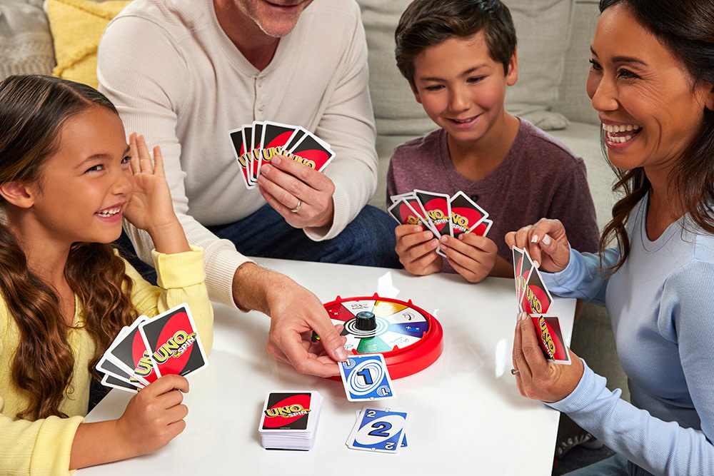 Mattel Uno Spin Card Game