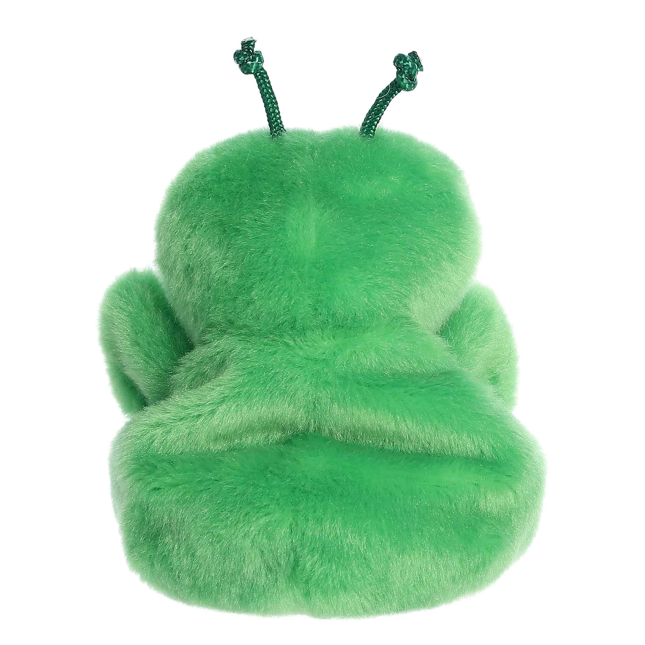 Palm Pals Kai Praying Manits  5"
