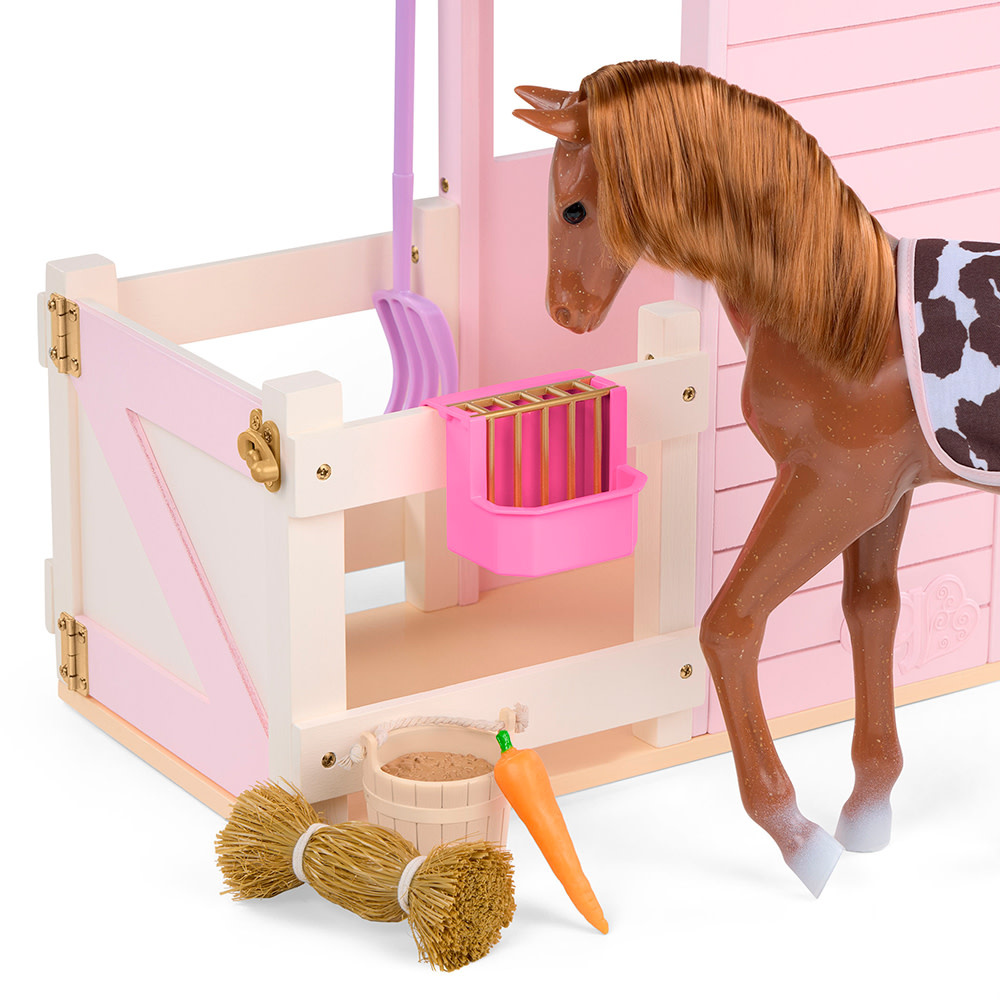 Our Generation Accessory Single Barn with Foal