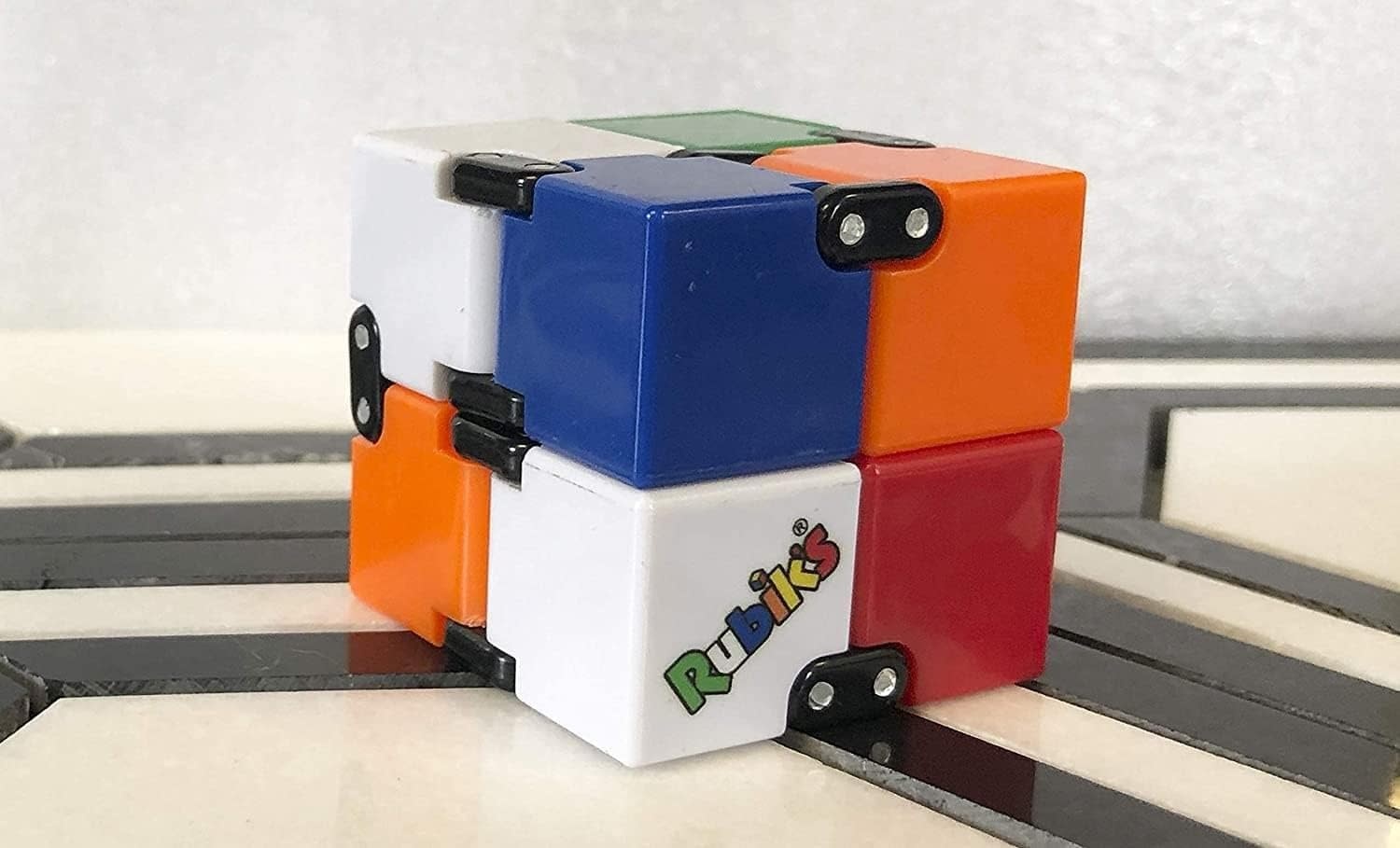 Rubiks Rubik's Infinity Cube