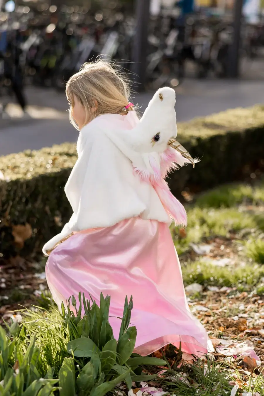 Great Pretenders Unicorn Cuddle Cape Size 4-6