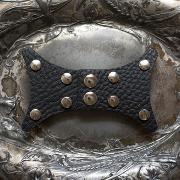 Jul Designs Gate Hinge Leather Snap Closure - Pebble Black