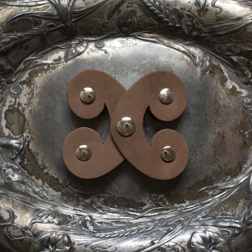 Jul Designs Renaissance Hinge Leather Snap Closure - Smooth Chocolate