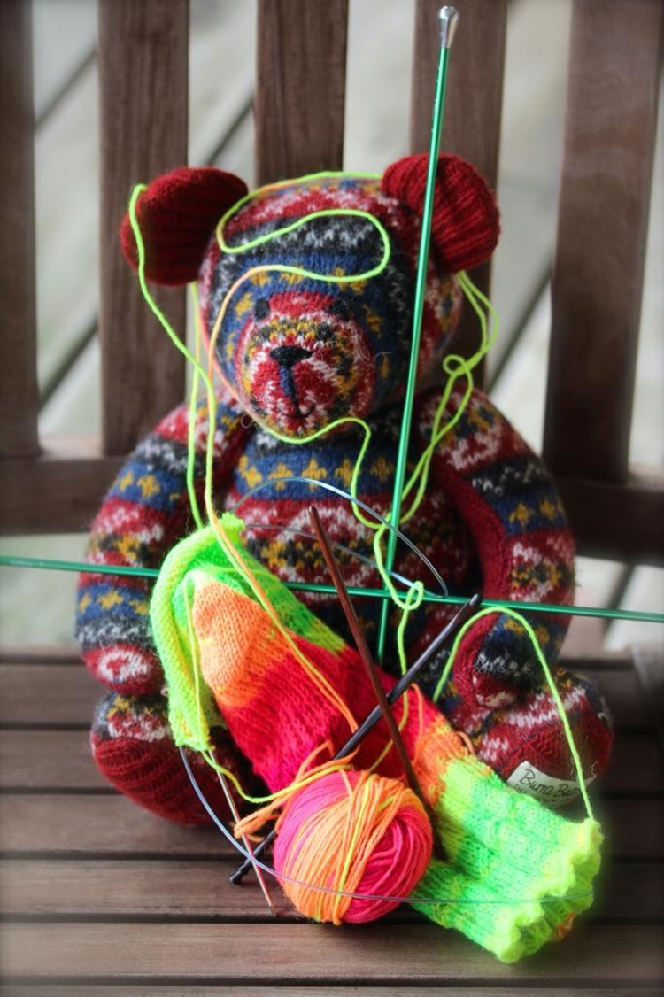 For Yarn's Sake, LLC Tink Drop Frog: How Do I Fix This?!.  Via Zoom Sunday May 2, 1-3pm PST. Michele Lee Bernstein