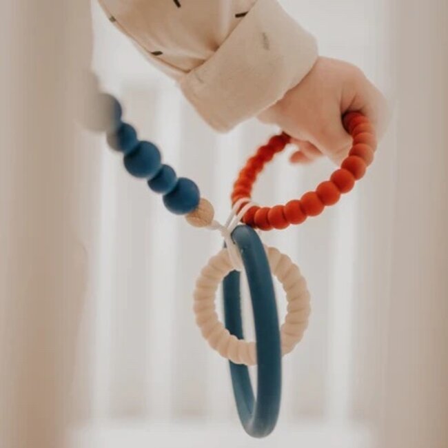 Briggs Trio Rings Silicone Teether