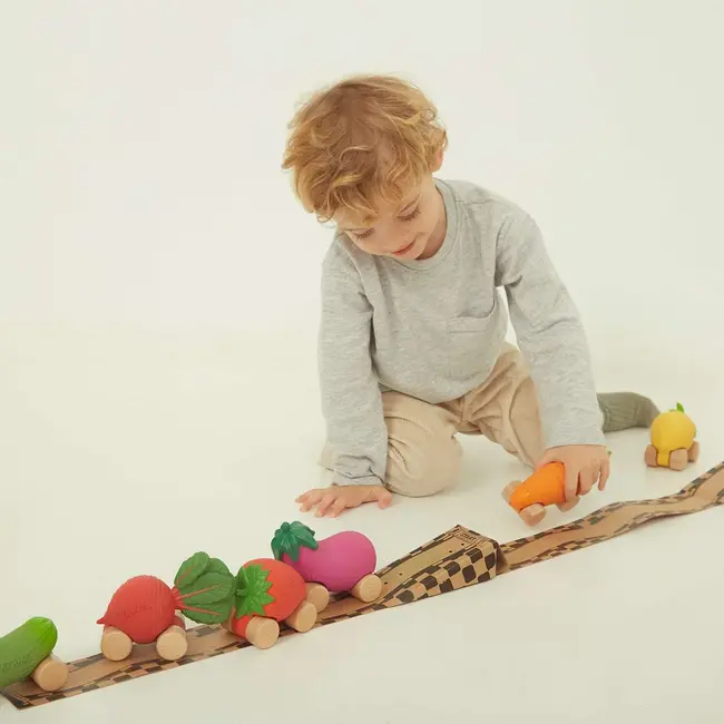 Oli & Carol Pepino Cucumber Baby Car Toy