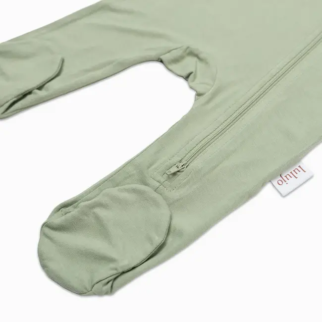 Sage Footed Sleeper