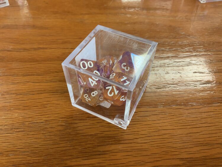 Critical Hit Collectibles 7 dice set: Orange Purple