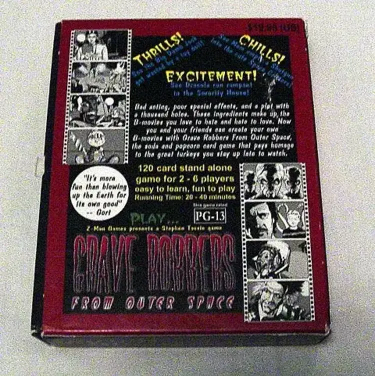 Vintage Grave Robbers from Outer Space  (Pre-owned) (2001)