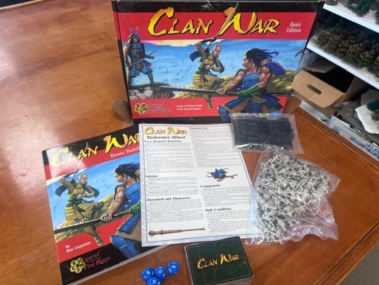 Vintage Clan War, Legend of the Five Rings  (Pre-Owned, Good, Sealed Components) (2000)