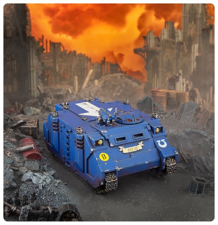 Warhammer 40K:  Space Marines Rhino