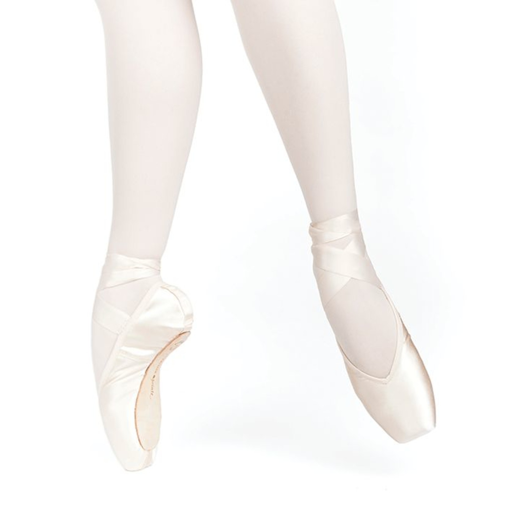 Russian Pointe Size 37: Entrada Pro V-Cut