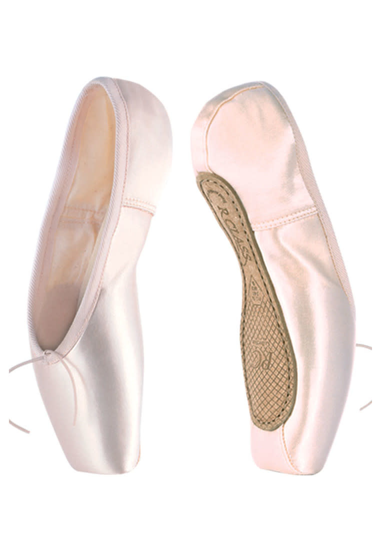 RC10 - R Class Pristine - The Dance Store