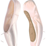 R Class RC10 - R Class Pristine (Vamp 1) Size 255/Width 4/M