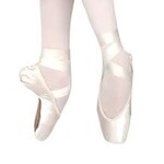 Russian Pointe Russian Pointe Brava (Vamp 1) Size 33/Width 1/FH