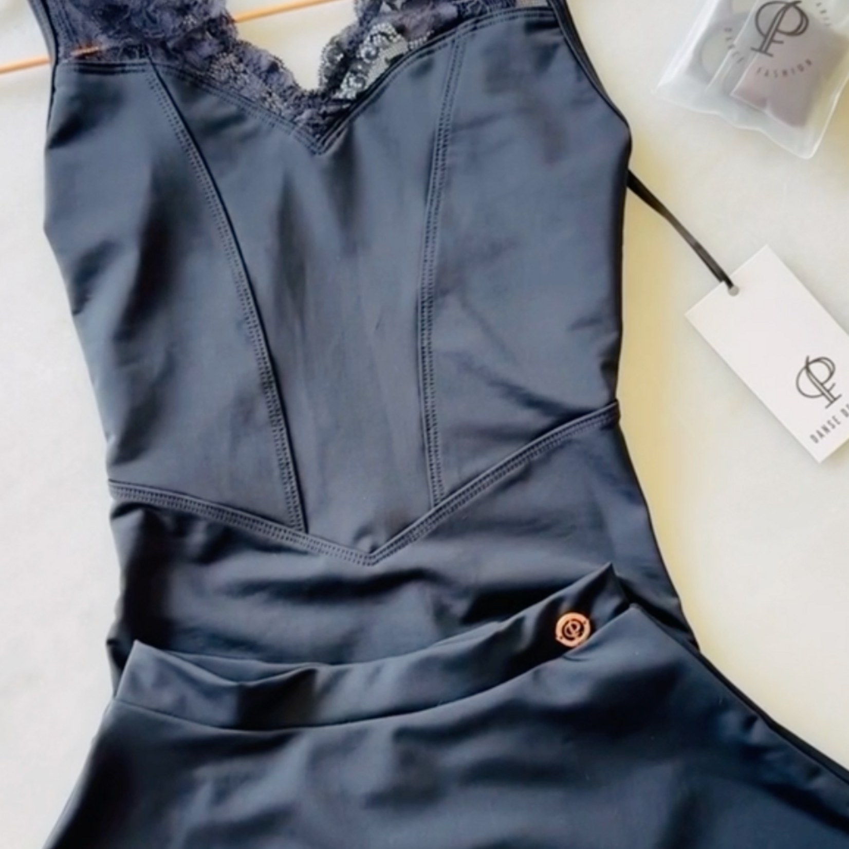 Danse De Paris L0016L - Moulin Sweetheart Neck Leo