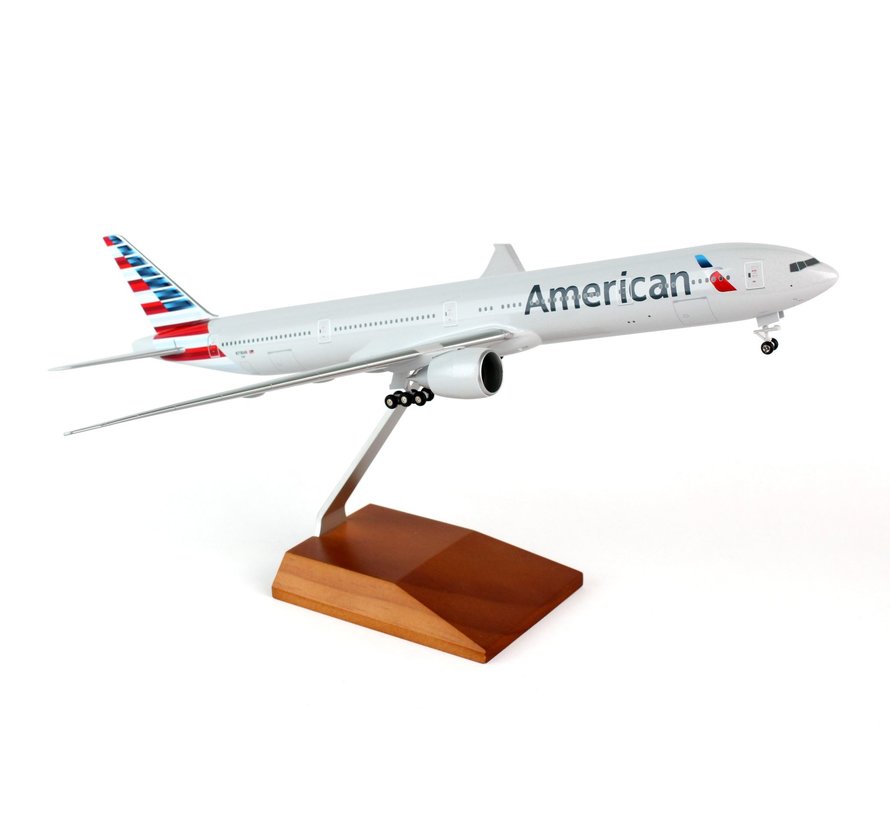 B777-300 American 2013 livery 1:200 Gear+Wood Stand