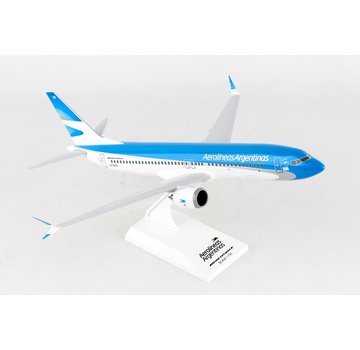 SkyMarks B737-8 MAX Aerolineas Argentinas 1:130 with stand
