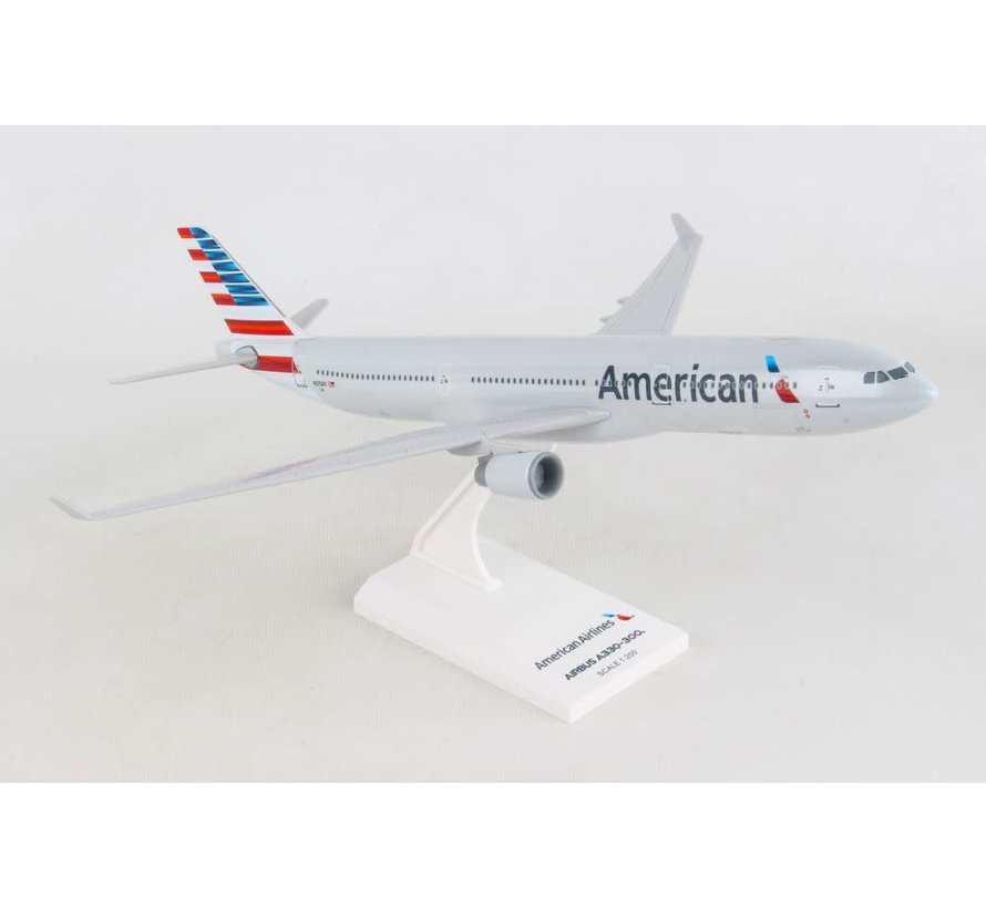 A330-300 American 2013 livery 1:200 with stand