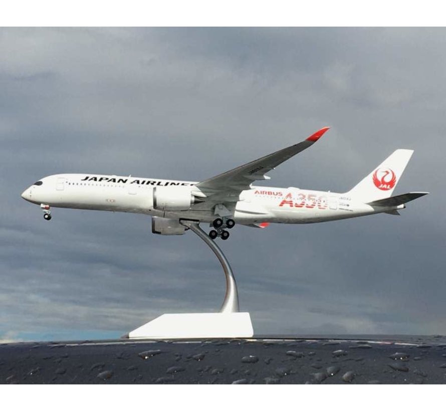 A350-900 JAL Airbus RED A350 JA01XJ 1:200 flaps down
