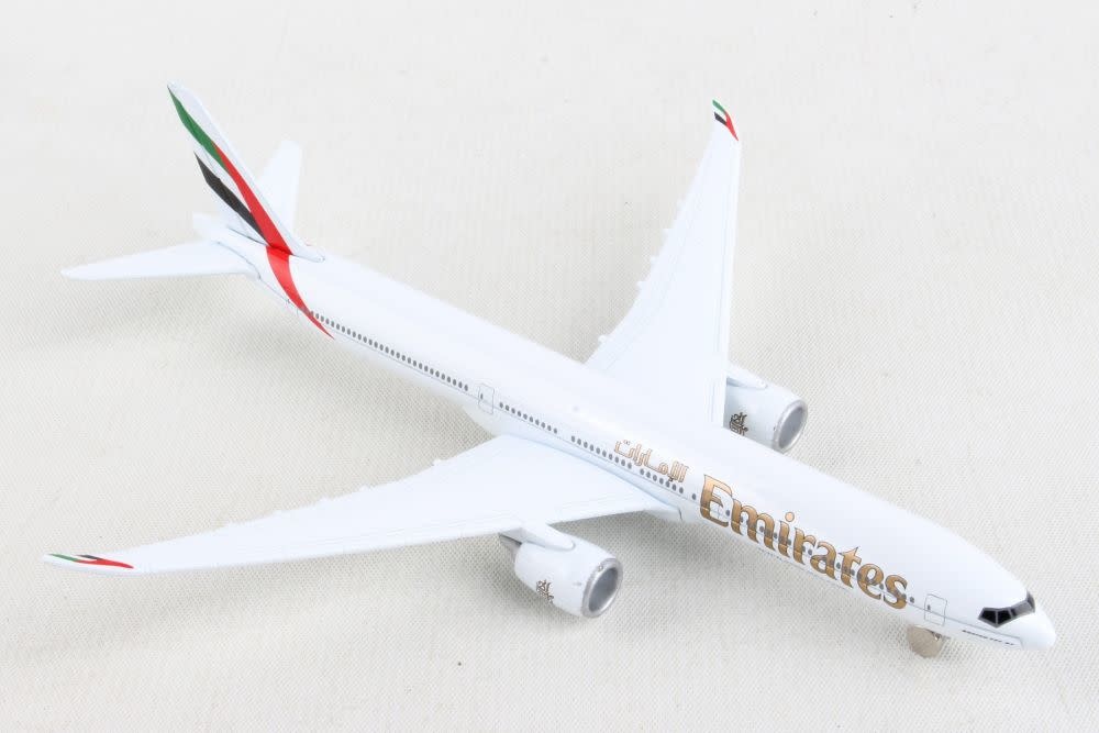 Emirates B777x