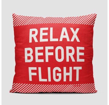 Airportag Throw pillow Relax Before Flight