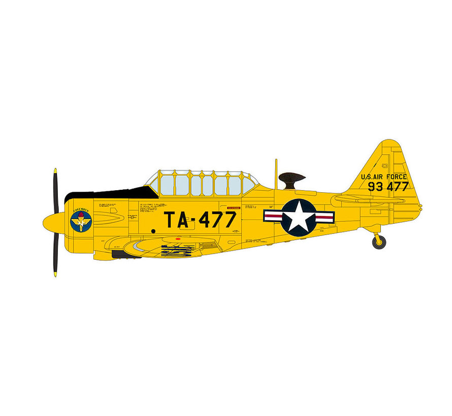 T6G Texan TA-477 USAF ATC Columbus AFB 1:72 with stand