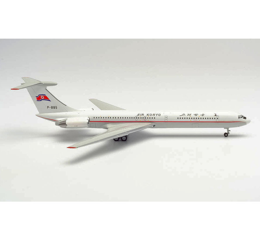 Il62M Air Koryo P-885 1:200 with stand
