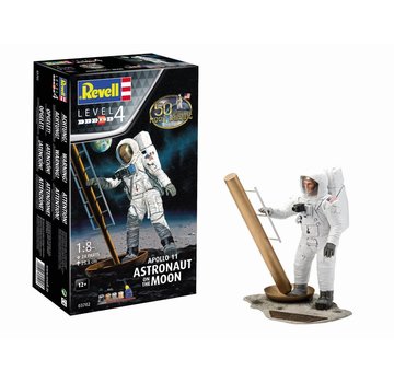 Revell Germany Apollo 11 Astronaut on the Moon 1:8 model kit