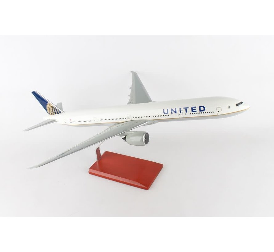 B777-300ER United  1:100 with stand  no gear