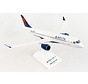A220-300 (CS300) Delta 2007 Livery N301DU 1:100 with stand