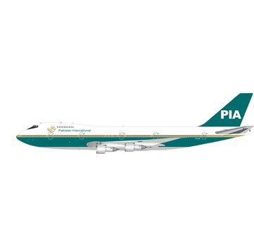 InFlight B747-200 PIA Pakistan Int'l old livery AP-AYW 1:200 with stand