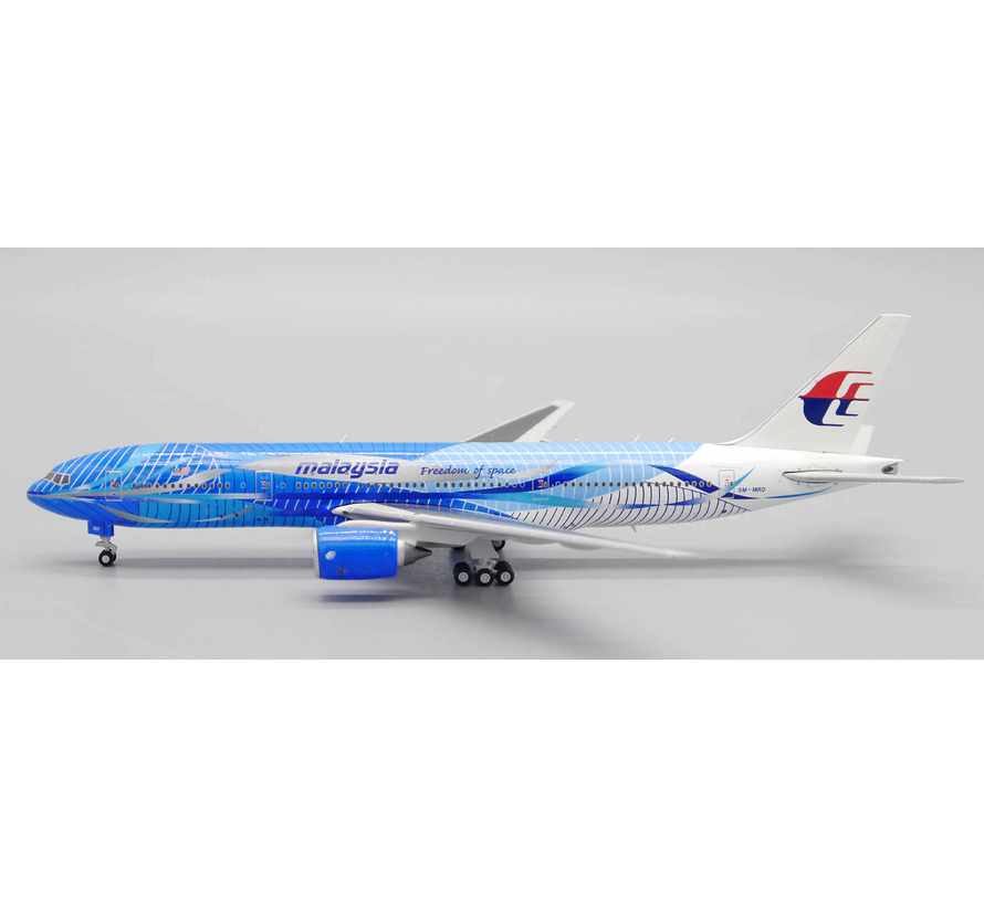 B777-200ER Malaysia Airlines Freedom of Space 9M-MRD 1:400 flaps