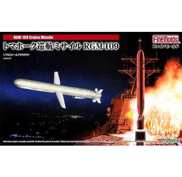 FineMolds Tomahawk RGM-109 Cruise Missile, 2 Missiles with Bases 1:72