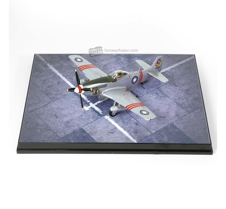 P51D Mustang 4th Fighter Group ROCAF 2198 1949 1:72