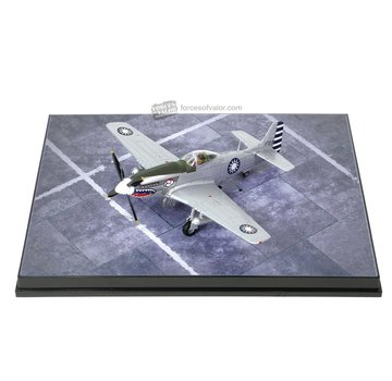 Forces of Valor P51D Mustang 5th Fighter Group ROCAF 1723 1949 1:72