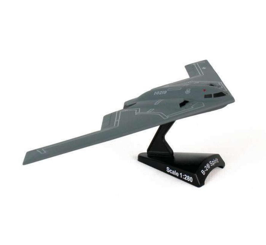 B2 Spirit USAF Stealth Bomber 1:280 with stand