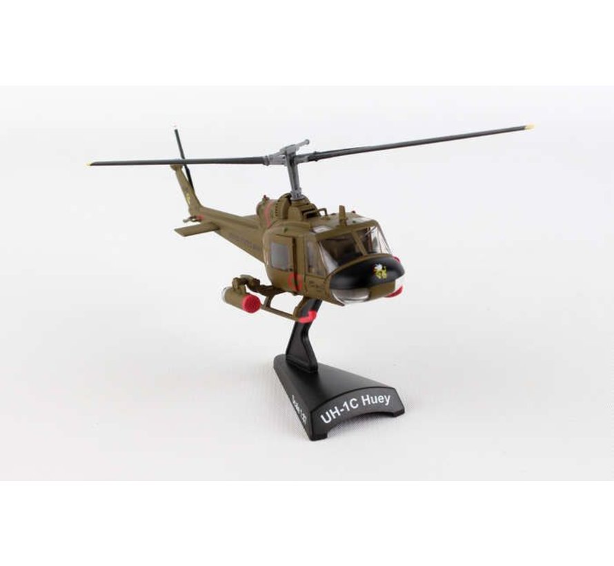 UH1 Huey Gunship US Army 1st Air Cavalry Div.1:87 with stand