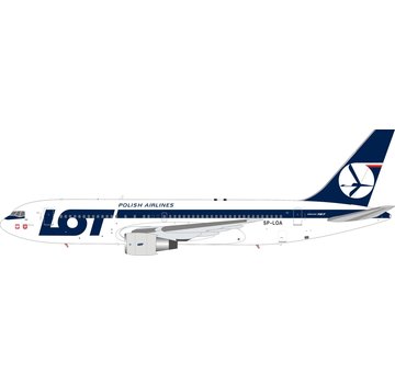 InFlight B767-200ER LOT Polish Airlines SP-LOA 1:200 with stand