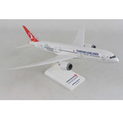 SkyMarks B787-9 Dreamliner Turkish 1:200 with stand