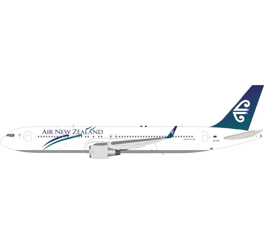 B767-300ER Air New Zealand old livery ZK-NCL 1:200 with stand (NO BOX SLEEVE)