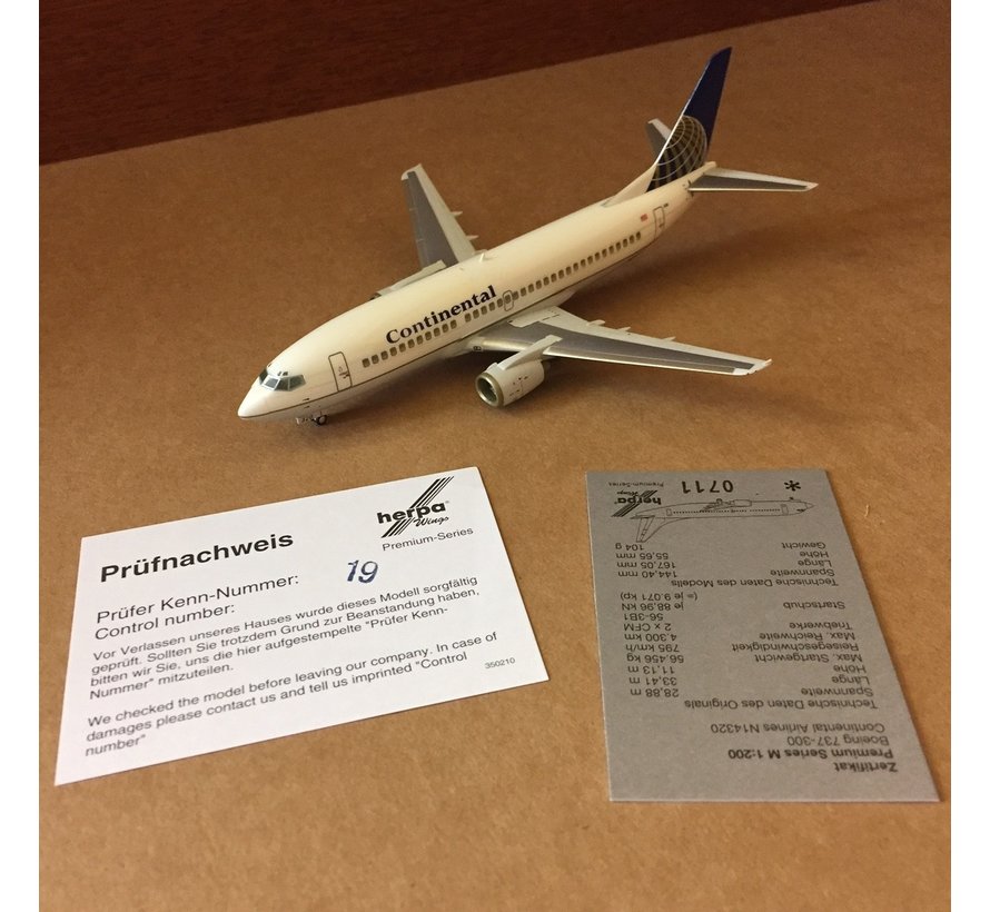 B737-300 Continental N14320 1:200 Premium *Collection Sale