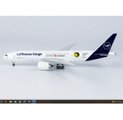 NG Models B777-200F Lufthansa Cargo Flying 100% CO₂ neutral D-ALFG 1:400