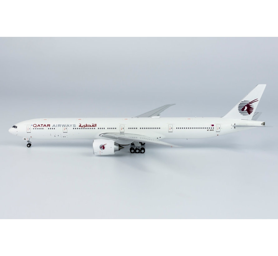 B777-300ER Qatar Airways retro livery A7-BOC 1:400 - avworld.ca