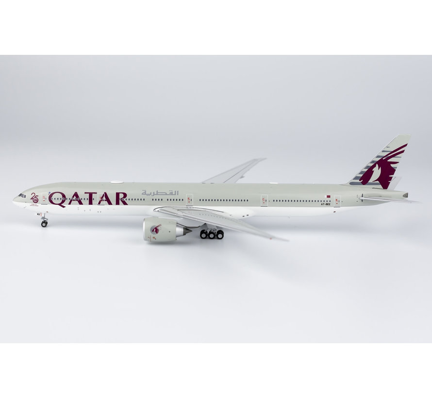 B777-300ER Qatar Airways 25 years of excellence A7-BEE 1:400